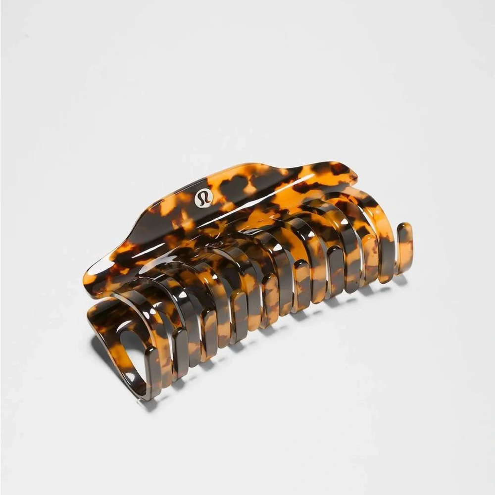 Lululemon Jumbo Claw Clip - Picture 2 of 5